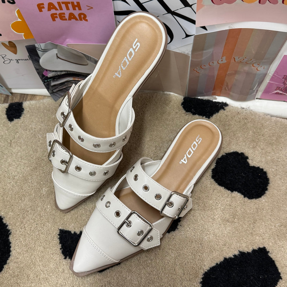 OFF WHITE POINTED BUCKLE FLATS