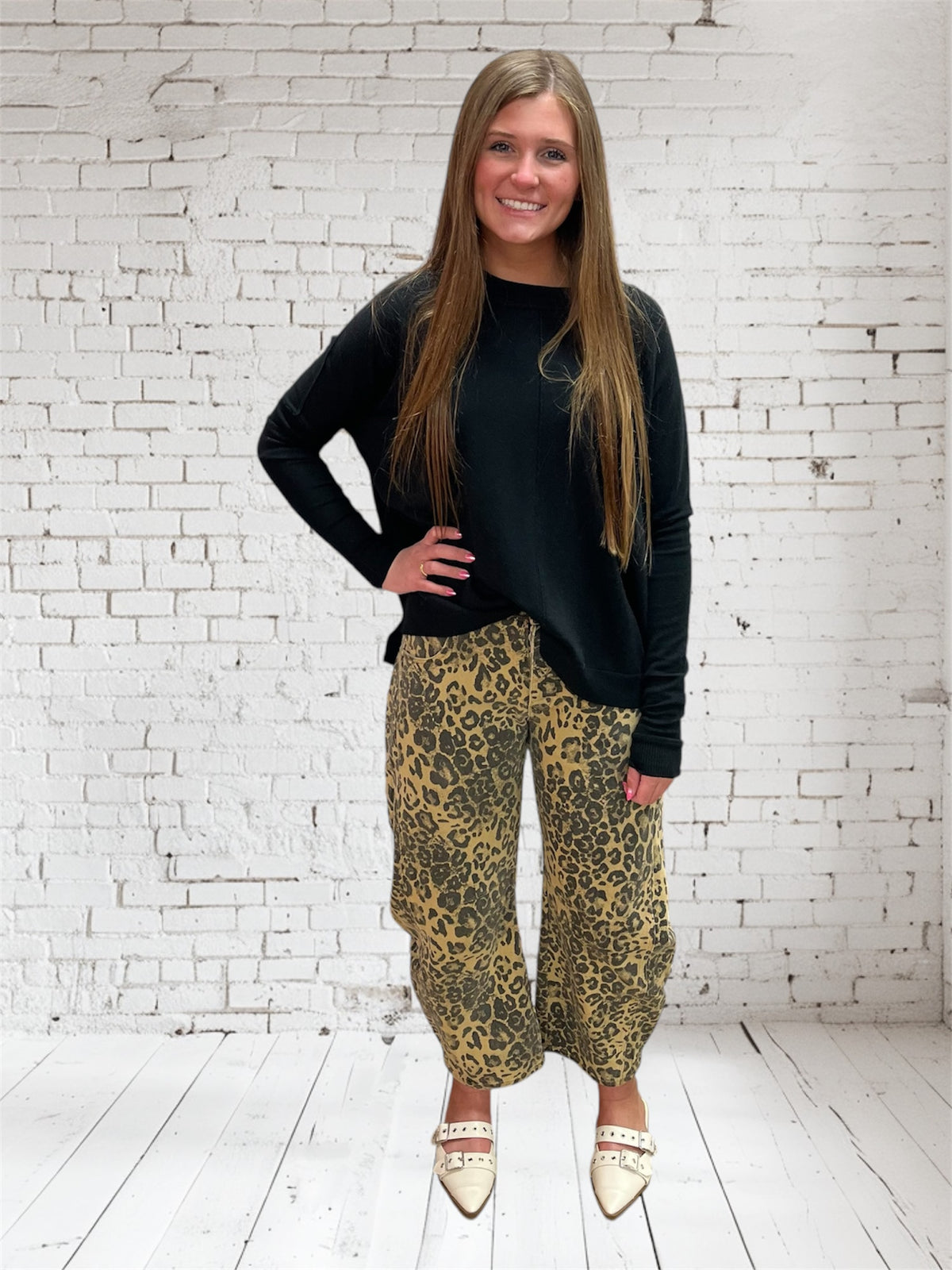 LEOPARD MID RISE BARREL PANT