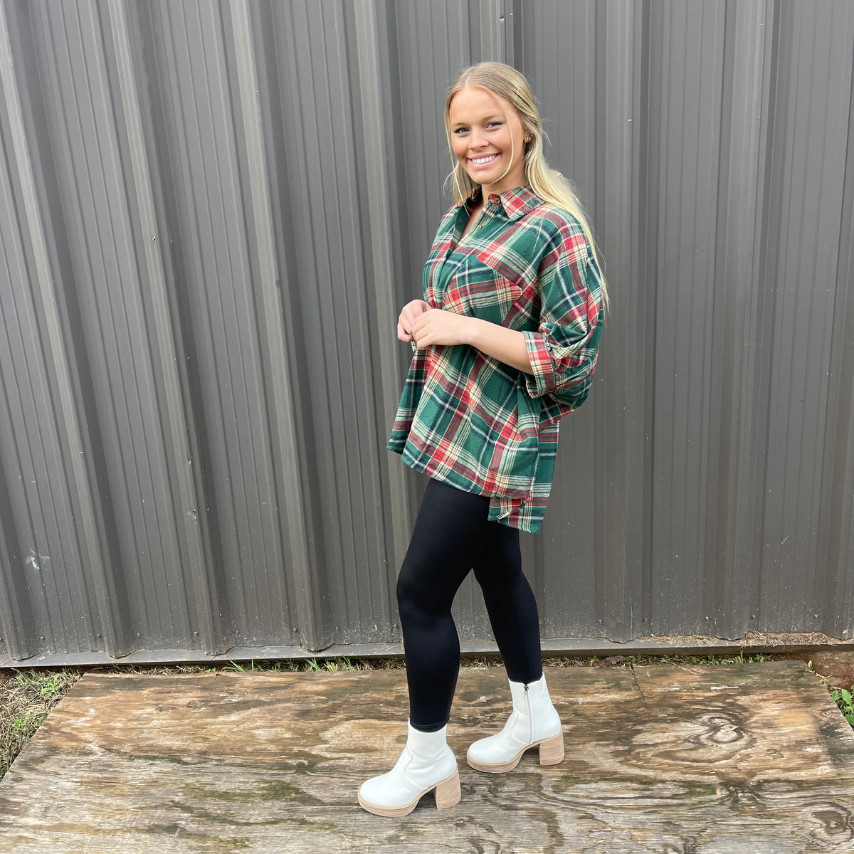 GREEN AND RED PLAID OVERSIZE BUTTON TOP