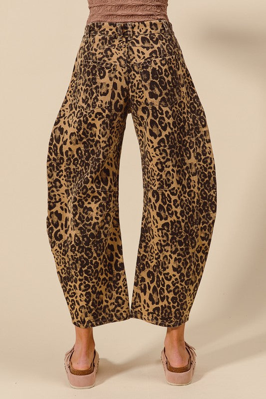 LEOPARD MID RISE BARREL PANT