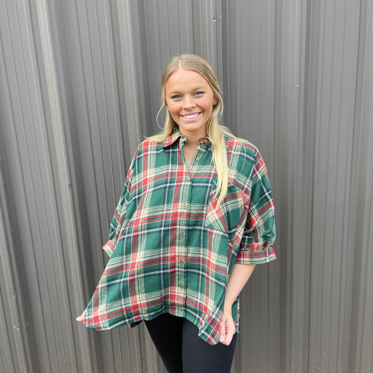 GREEN AND RED PLAID OVERSIZE BUTTON TOP