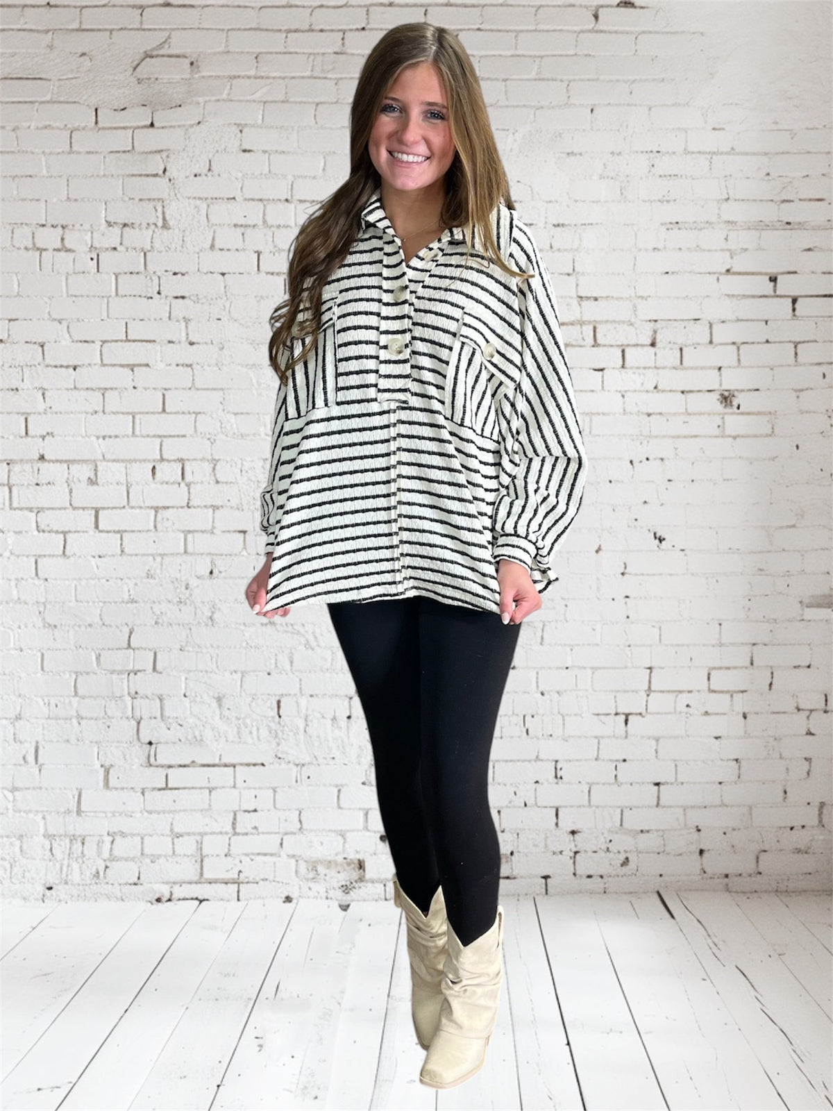 BLACK STRIPED COLLARED BUTTON POCKET TOP