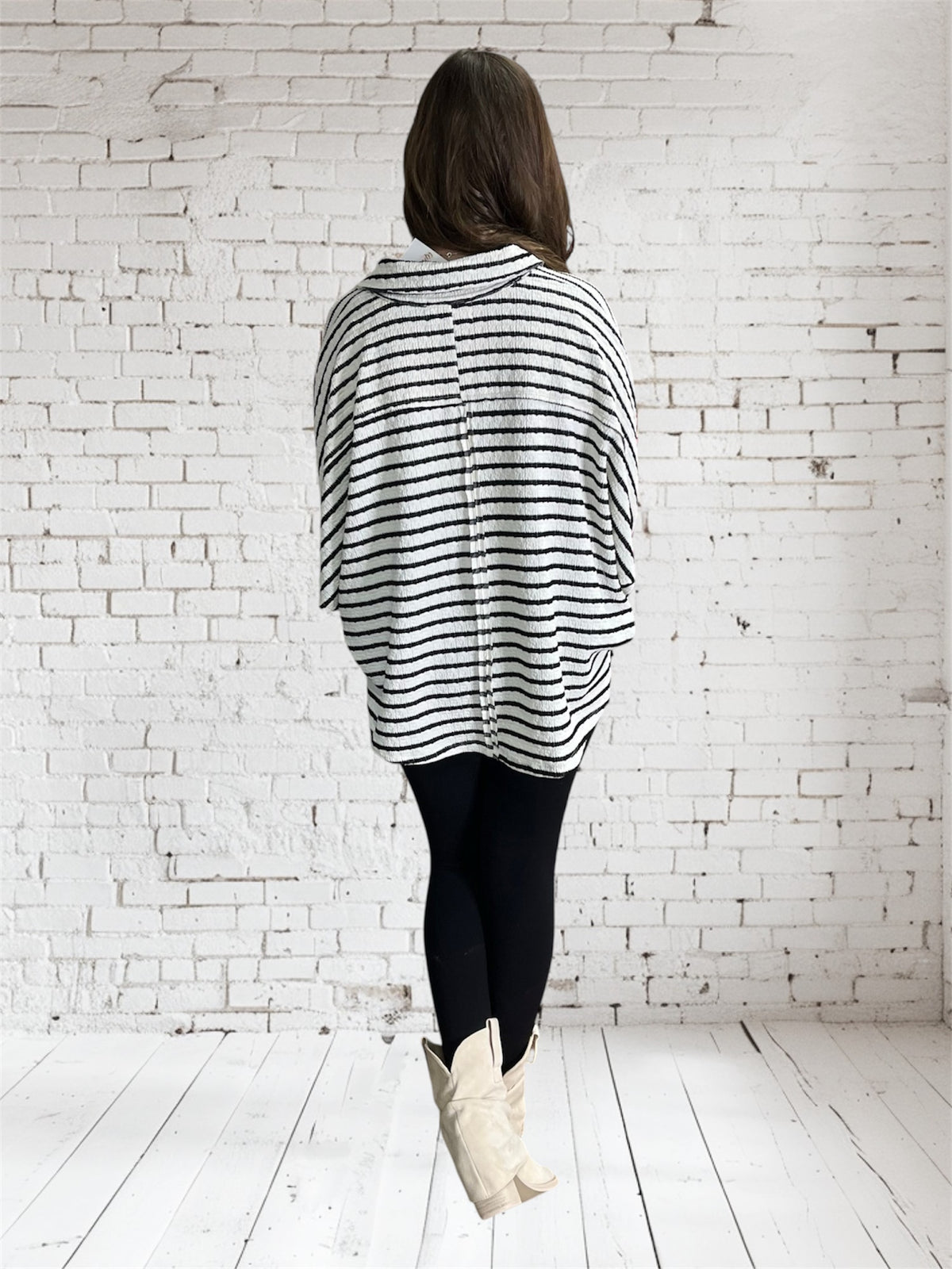 BLACK STRIPED COLLARED BUTTON POCKET TOP