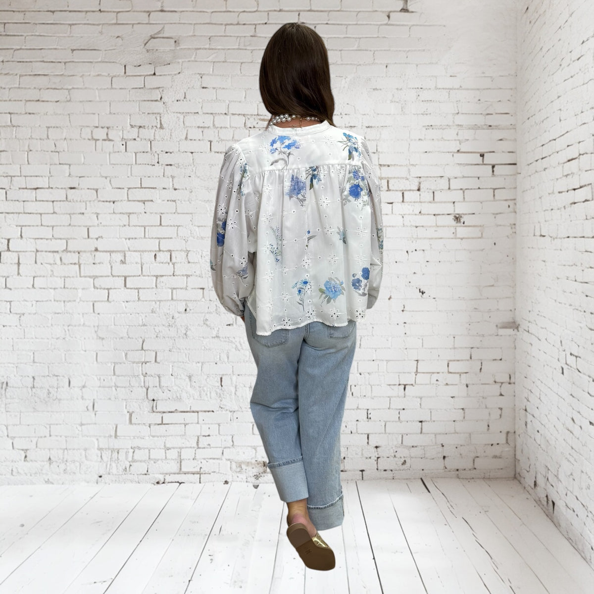 BLUE FLORAL EYELET TOP